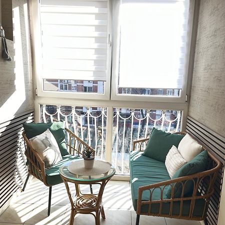 Ferienwohnung Balzak 64M2, Free Parking & Wi-Fi Novi Sad Exterior foto
