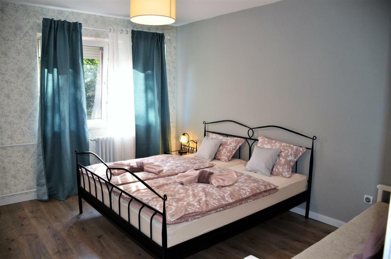Ferienwohnung Balzak 64M2, Free Parking & Wi-Fi Novi Sad Exterior foto